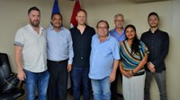 Encuentro de periodistas internacionales con ministro de Hacienda y Crédito Público